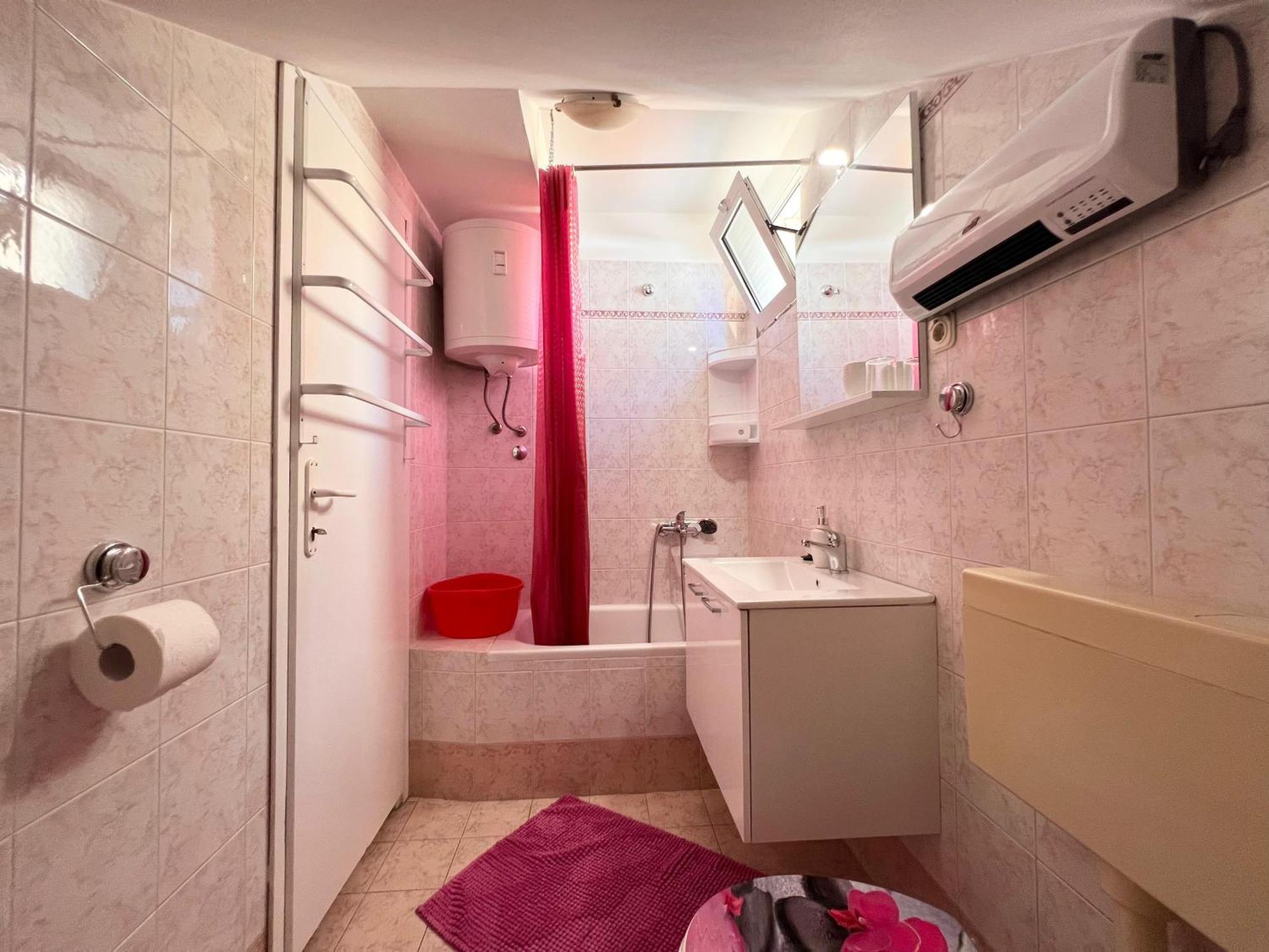 Apartman Gabriela มาลีโลชินจ์ ภายนอก รูปภาพ